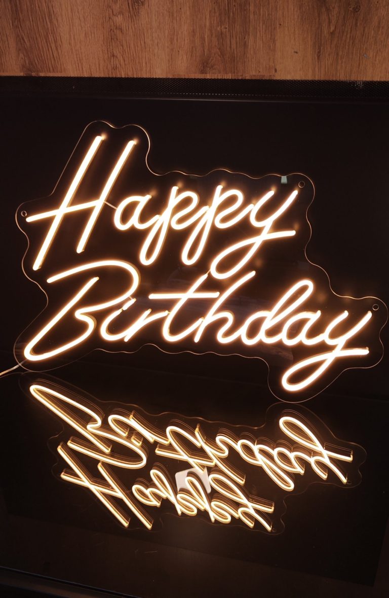 happy birthday, pielāgotas neona zīmes, personalizētas. LED neons, pēc pasūtījuma, neona izkārtnes industar, Custom LED neon sign, Индивидуальная светодиодная неоновая вывеска, Individuāla LED neona izkārtne,