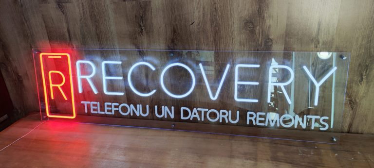 pielāgotas neona zīmes, personalizētas. LED neons, pēc pasūtījuma, neona izkārtnes industar, Custom LED neon sign, Индивидуальная светодиодная неоновая вывеска, Individuāla LED neona izkārtne,