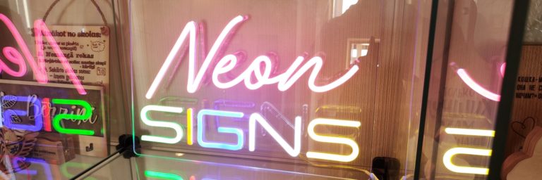 pielāgotas neona zīmes, personalizētas. LED neons, pēc pasūtījuma, neona izkārtnes industar, Custom LED neon sign, Индивидуальная светодиодная неоновая вывеска, Individuāla LED neona izkārtne,