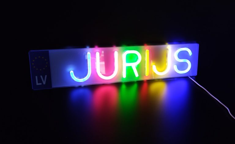 pielāgotas neona zīmes, personalizētas. LED neons, pēc pasūtījuma, neona izkārtnes industar, Custom LED neon sign, Индивидуальная светодиодная неоновая вывеска, Individuāla LED neona izkārtne,